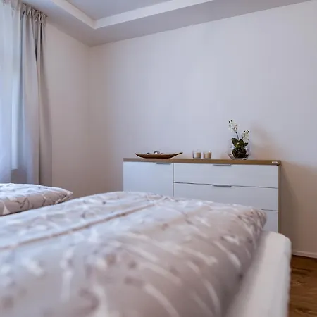 Mh Living - 11 - Modern Living Dream In Center Apartment *